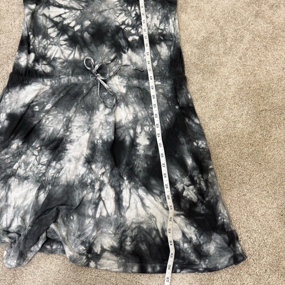 Sweaty Betty Take it Easy Black Tie Dye Dress Size M Pockets Drawstring Waist - Picture 12 of 12